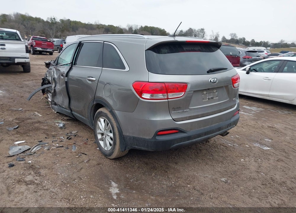 2017 KIA SORENTO 2.4L LX VIN: 5XYPG4A39HG276564