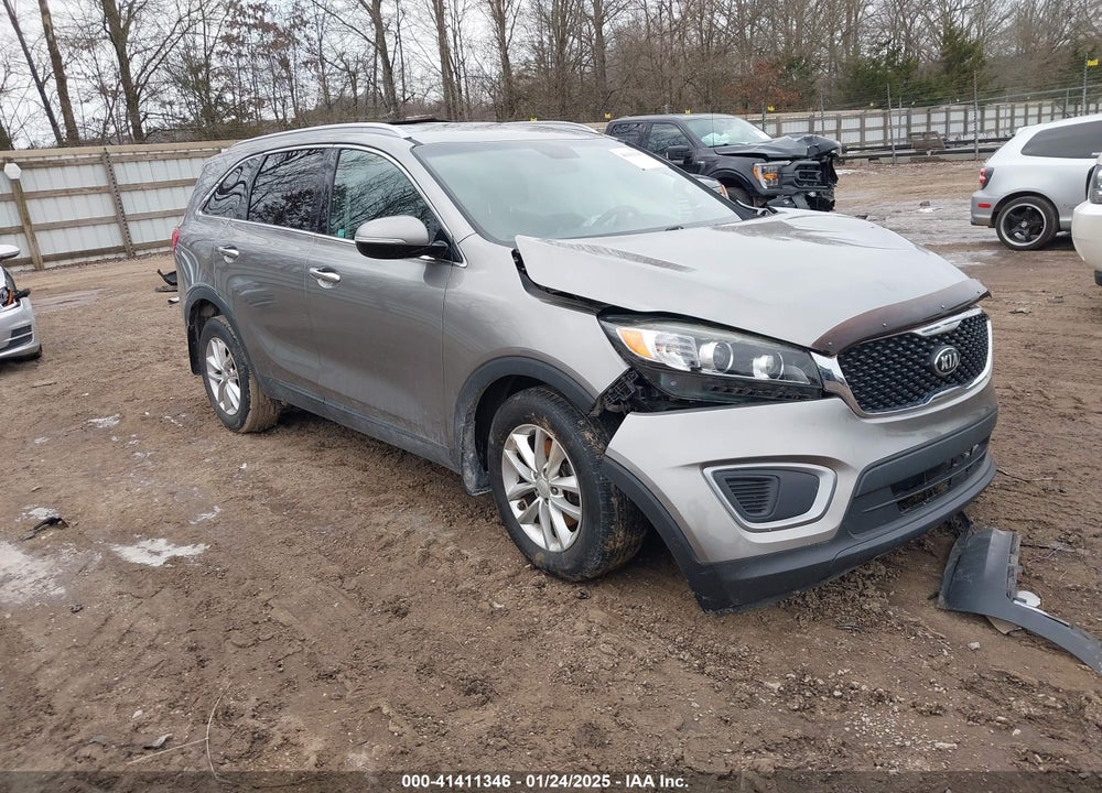 2017 KIA SORENTO 2.4L LX VIN: 5XYPG4A39HG276564