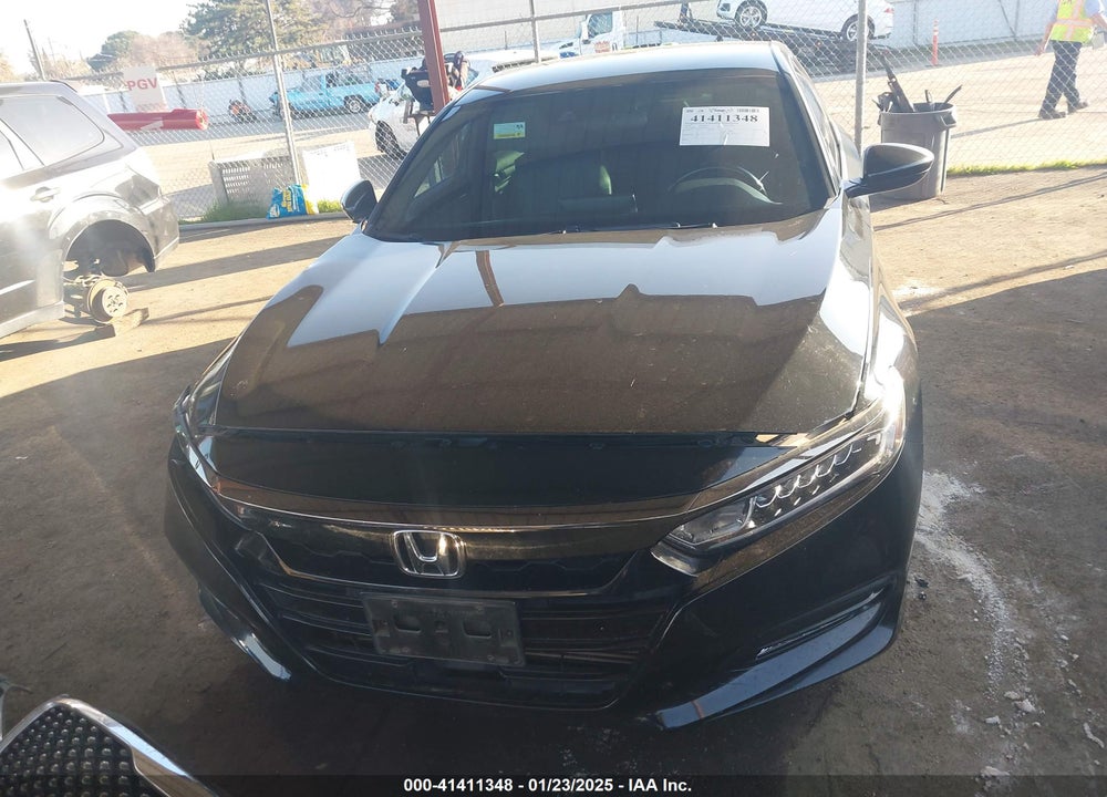 2018 HONDA ACCORD VIN: 1HGCV1F3XJA242815