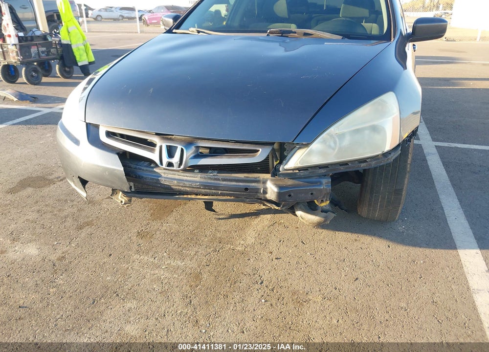 2005 HONDA ACCORD 2.4 LX VIN: 1HGCM56485A175821