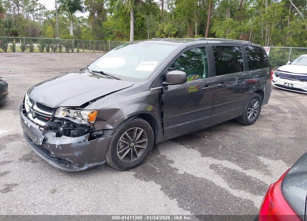 2017 DODGE GRAND CARAVAN SXT VIN: 2C4RDGCG6HR858183