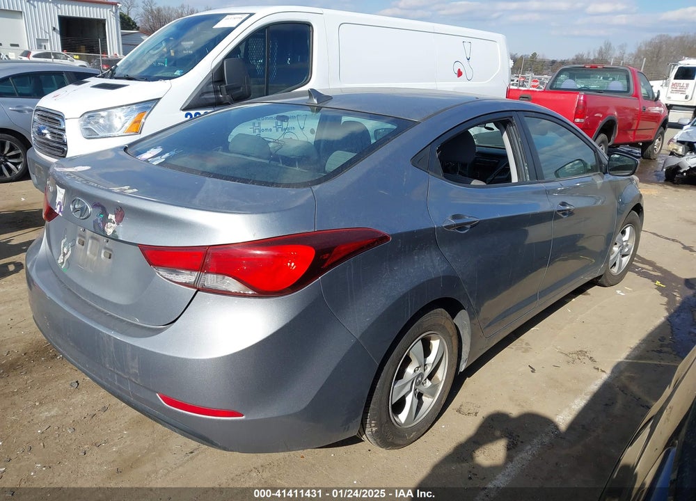2014 HYUNDAI ELANTRA VIN: KMHDH4AE5EU183158