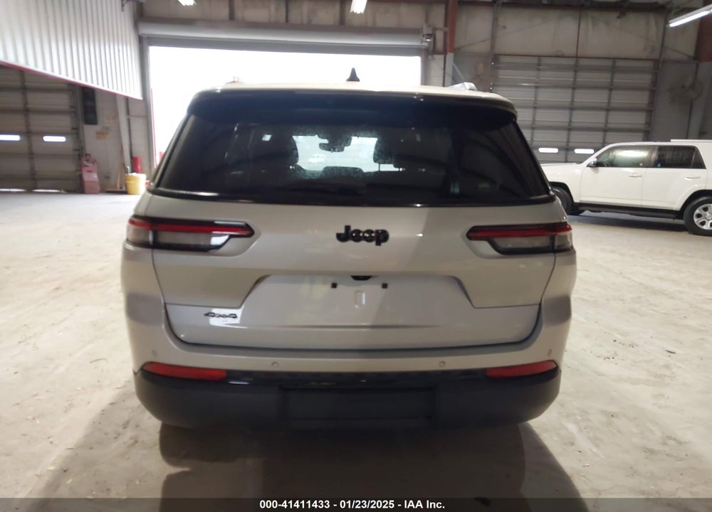 2023 JEEP GRAND CHEROKEE L ALTITUDE 4X4 VIN: 1C4RJKAG3P8886192