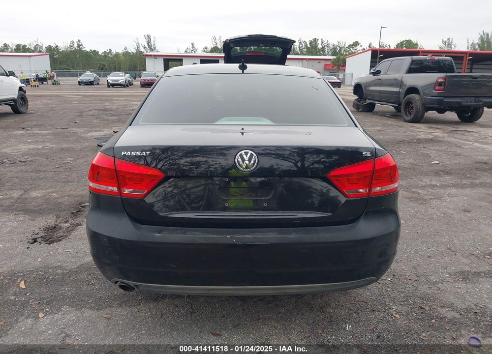 2013 VOLKSWAGEN PASSAT 2.5L SE VIN: 1VWBH7A33DC150043