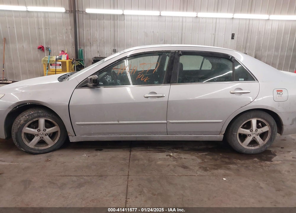 2005 HONDA ACCORD 2.4 EX VIN: 1HGCM56745A033086
