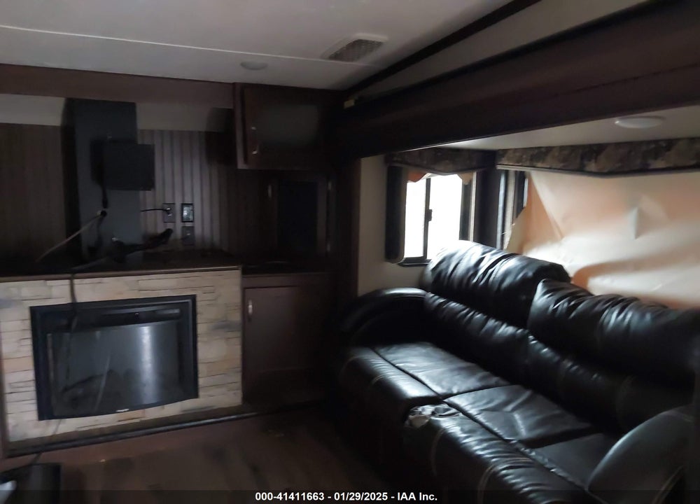 2018 KEYSTONE HIGH MOUNTAIN HM375F VIN: 4YDF37525JA740169
