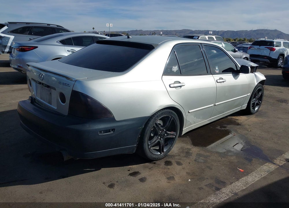 2003 LEXUS IS 300 VIN: JTHBD192130080676