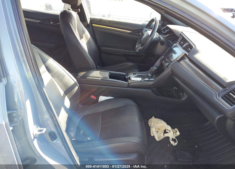 2018 HONDA CIVIC VIN: SHHFK7H77JU209767