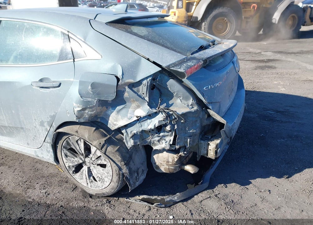 2018 HONDA CIVIC VIN: SHHFK7H77JU209767
