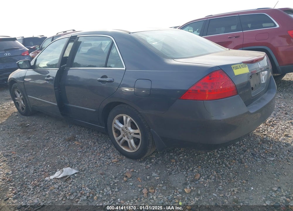 2007 HONDA ACCORD VIN: 1HGCM56727A101565