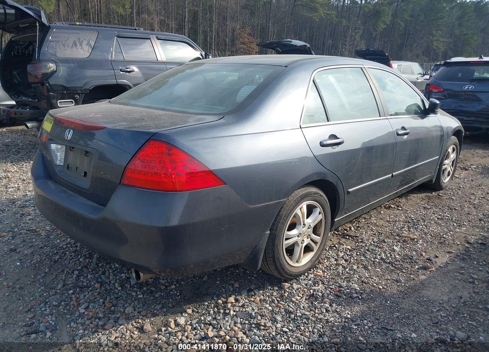 2007 HONDA ACCORD VIN: 1HGCM56727A101565