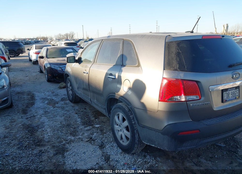 2013 KIA SORENTO VIN: 5XYKT3A12DG346267