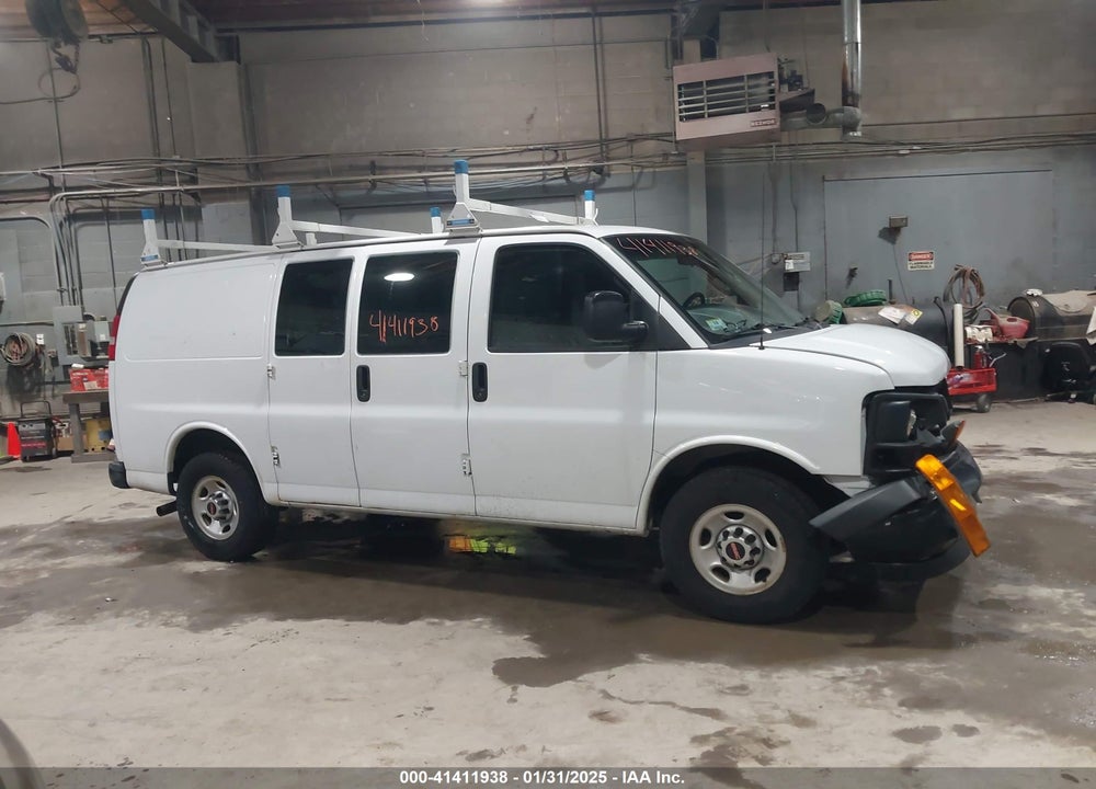 2017 GMC SAVANA 3500 WORK VAN VIN: 1GTZ7GFG0H1107085