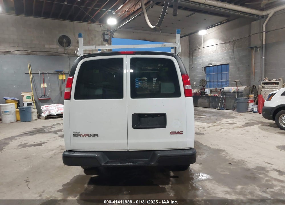 2017 GMC SAVANA 3500 WORK VAN VIN: 1GTZ7GFG0H1107085