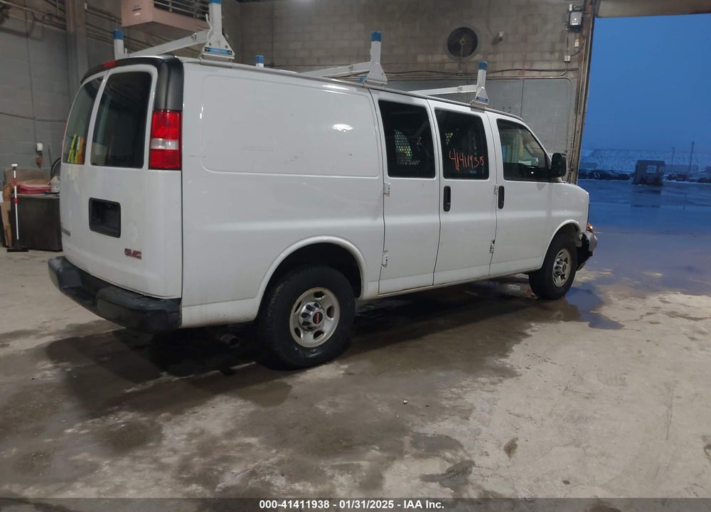 2017 GMC SAVANA 3500 WORK VAN VIN: 1GTZ7GFG0H1107085