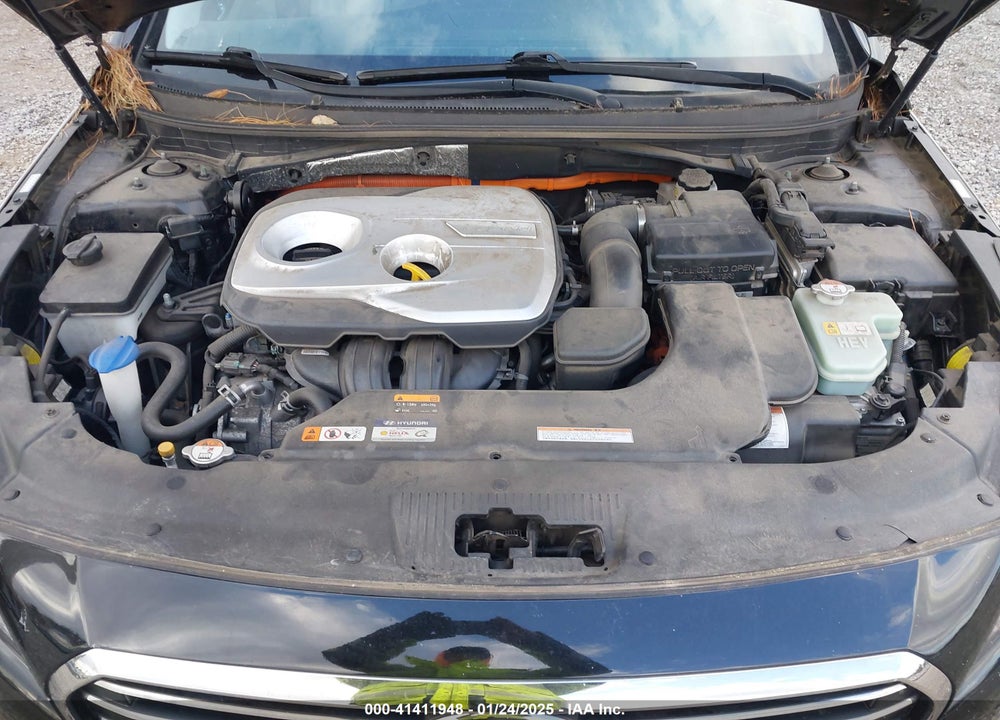 2016 HYUNDAI SONATA HYBRID VIN: KMHE34L19GA020935