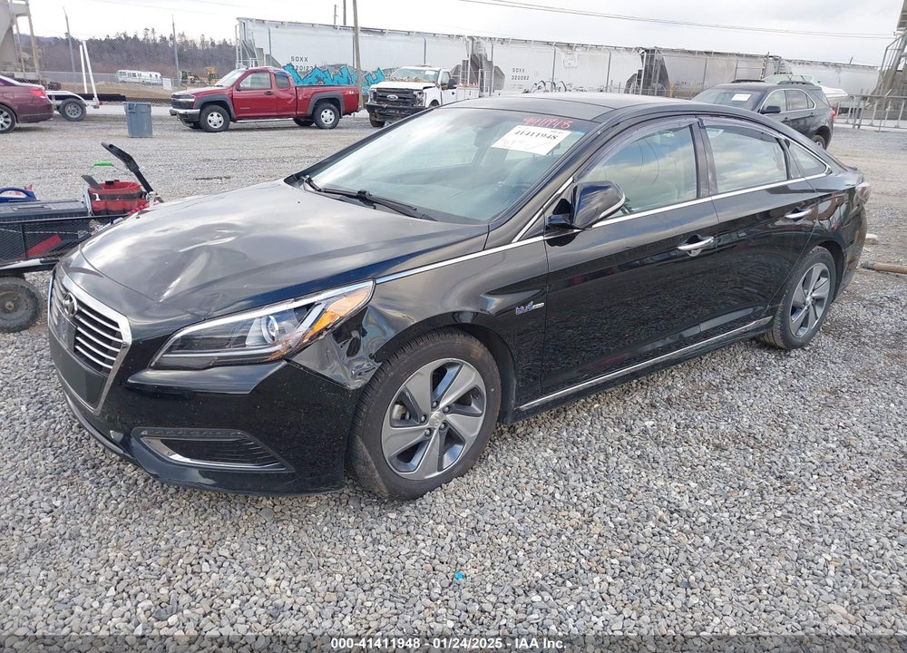 2016 HYUNDAI SONATA HYBRID VIN: KMHE34L19GA020935