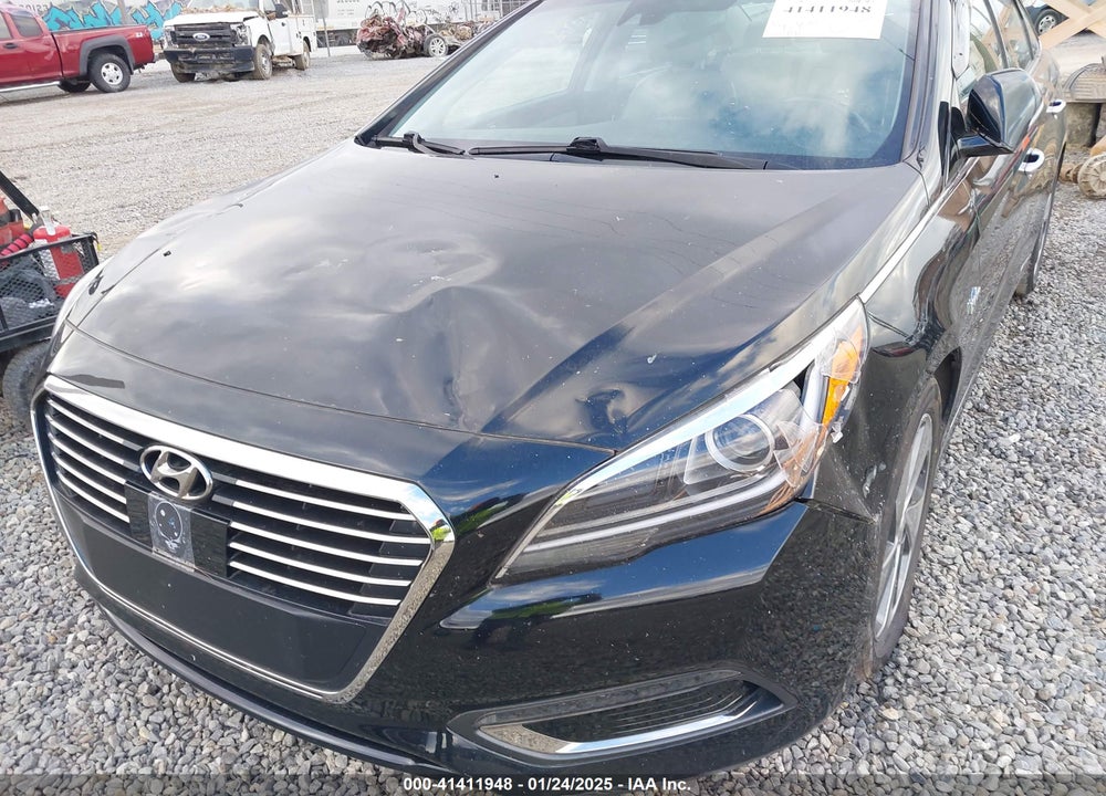 2016 HYUNDAI SONATA HYBRID VIN: KMHE34L19GA020935