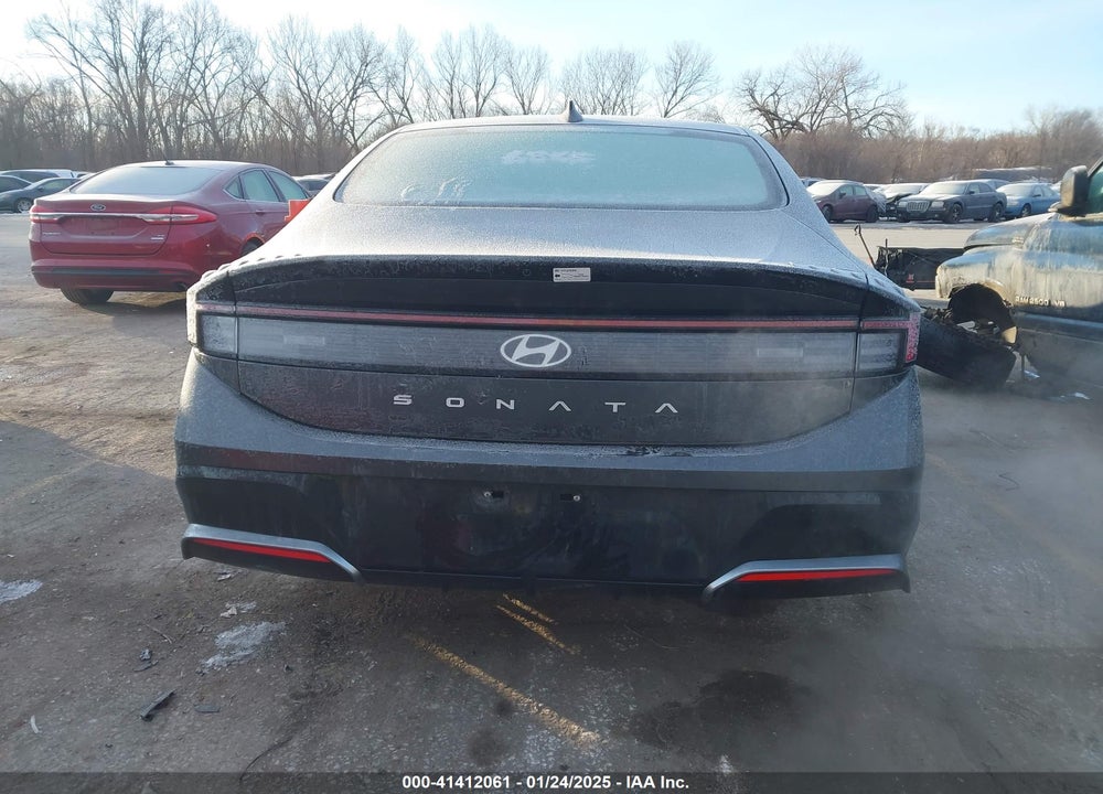 2025 HYUNDAI SONATA VIN: KMHL64JA7SA437402