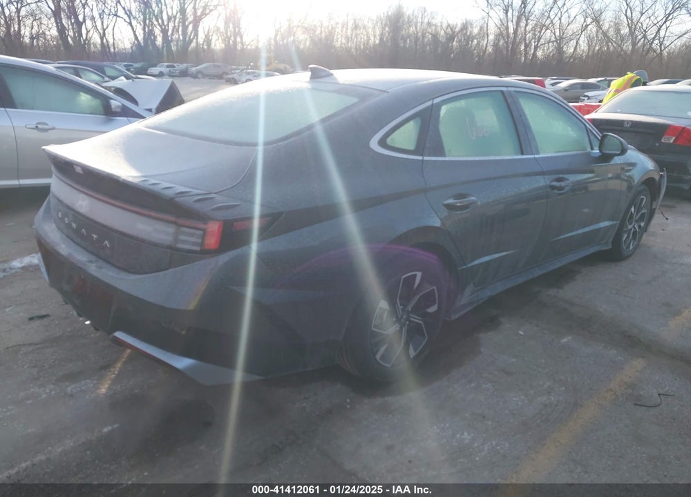 2025 HYUNDAI SONATA VIN: KMHL64JA7SA437402