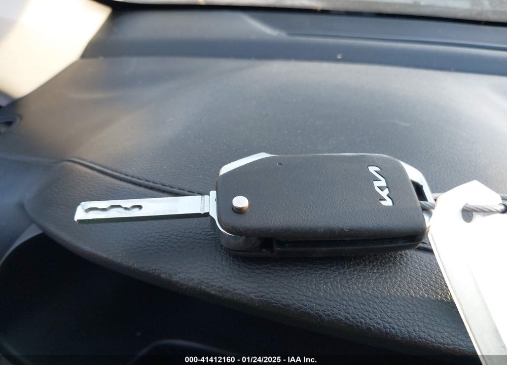 2023 KIA FORTE VIN: 3KPF24AD6PE566095