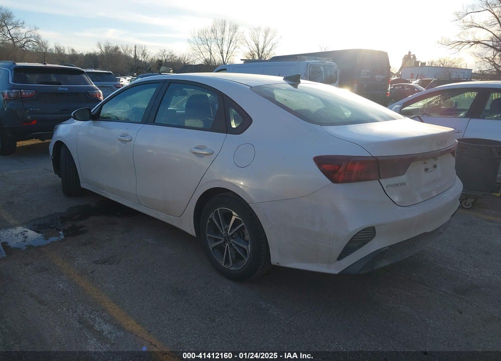 2023 KIA FORTE VIN: 3KPF24AD6PE566095