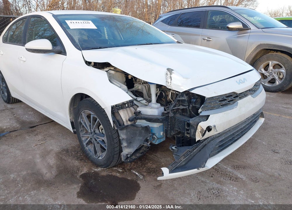 2023 KIA FORTE VIN: 3KPF24AD6PE566095