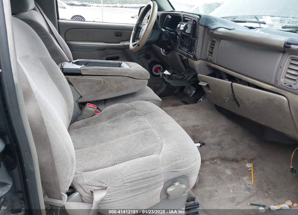 2000 CHEVROLET SILVERADO 1500 LS VIN: 2GCEC19V6Y1302734