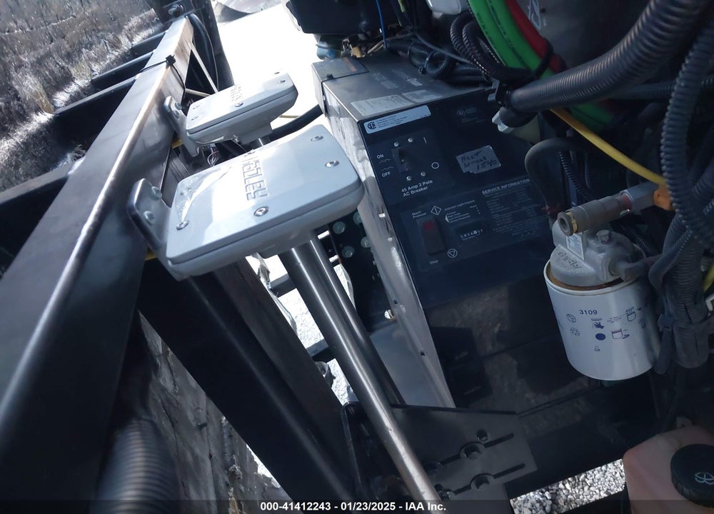 2014 FREIGHTLINER CHASSIS XC VIN: 4UZFCHCY0ECFW5774