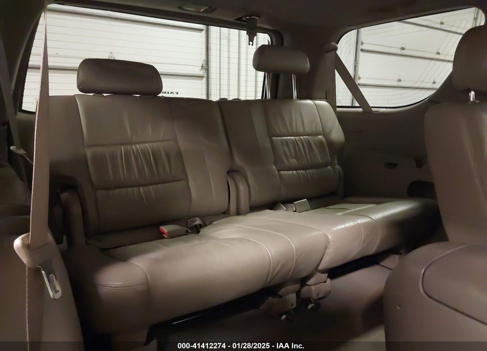 2005 TOYOTA SEQUOIA VIN: 5TDBT48A25S240045