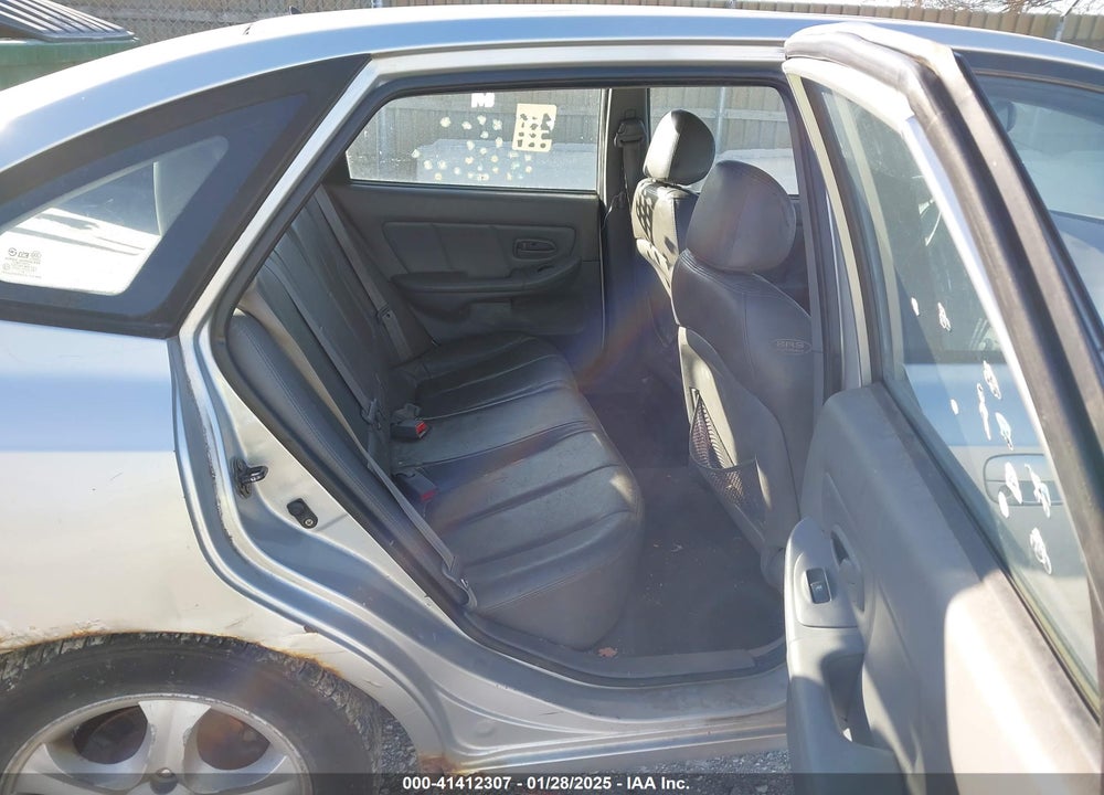 2005 HYUNDAI ELANTRA GLS/GT VIN: KMHDN56D85U132543