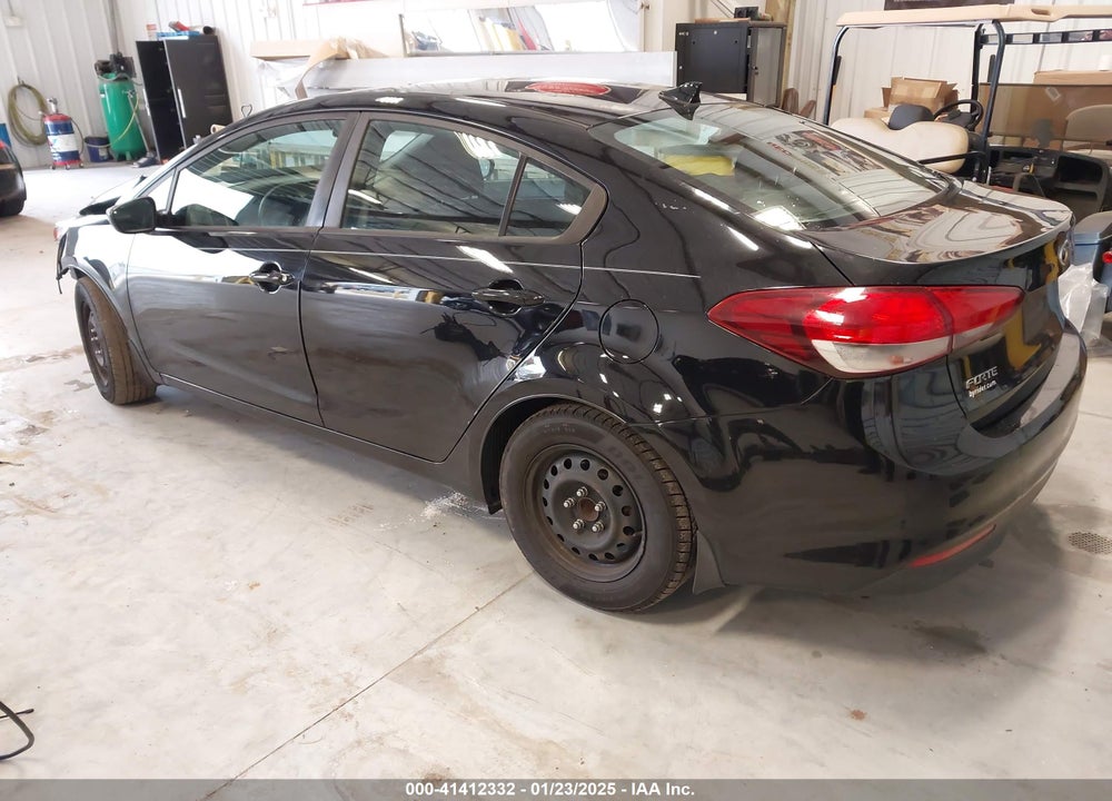 2017 KIA FORTE VIN: 3KPFK4A78HE043432