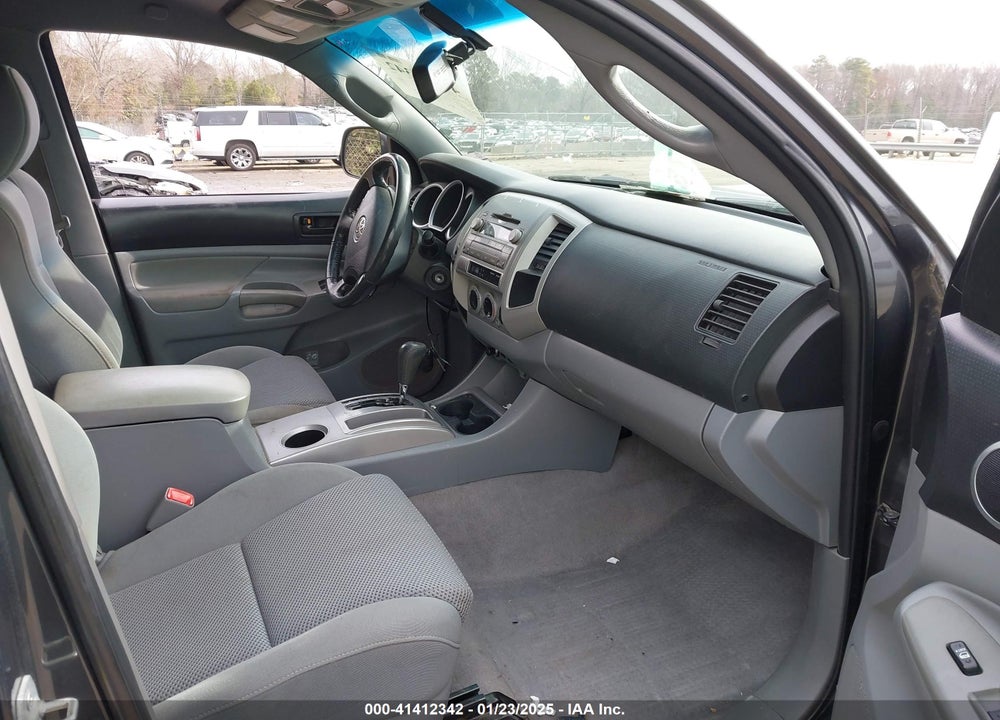 2010 TOYOTA TACOMA DOUBLE CAB VIN: 5TELU4EN6AZ737153
