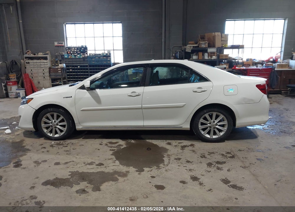 2014 TOYOTA CAMRY HYBRID XLE VIN: 4T1BD1FK5EU112803