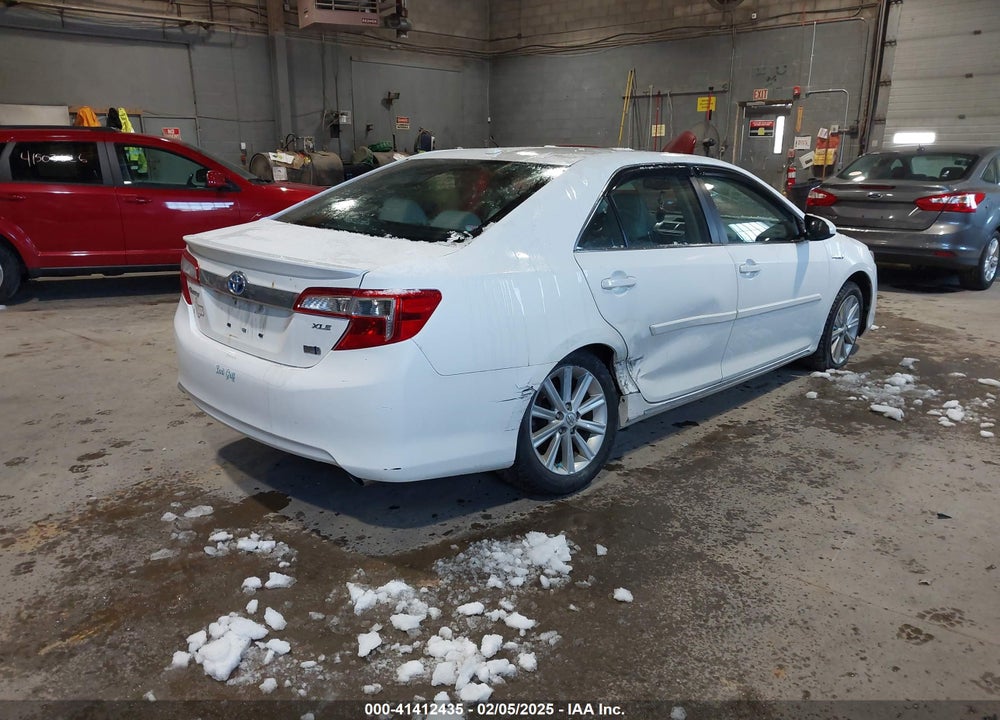 2014 TOYOTA CAMRY HYBRID XLE VIN: 4T1BD1FK5EU112803