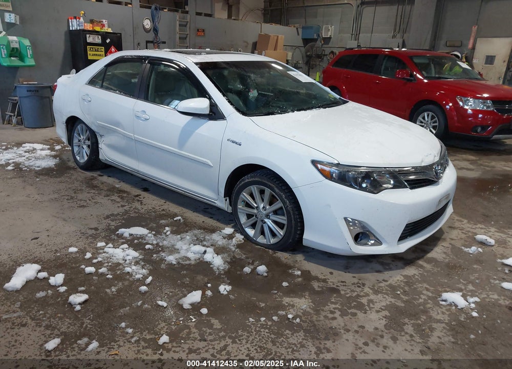 2014 TOYOTA CAMRY HYBRID XLE VIN: 4T1BD1FK5EU112803