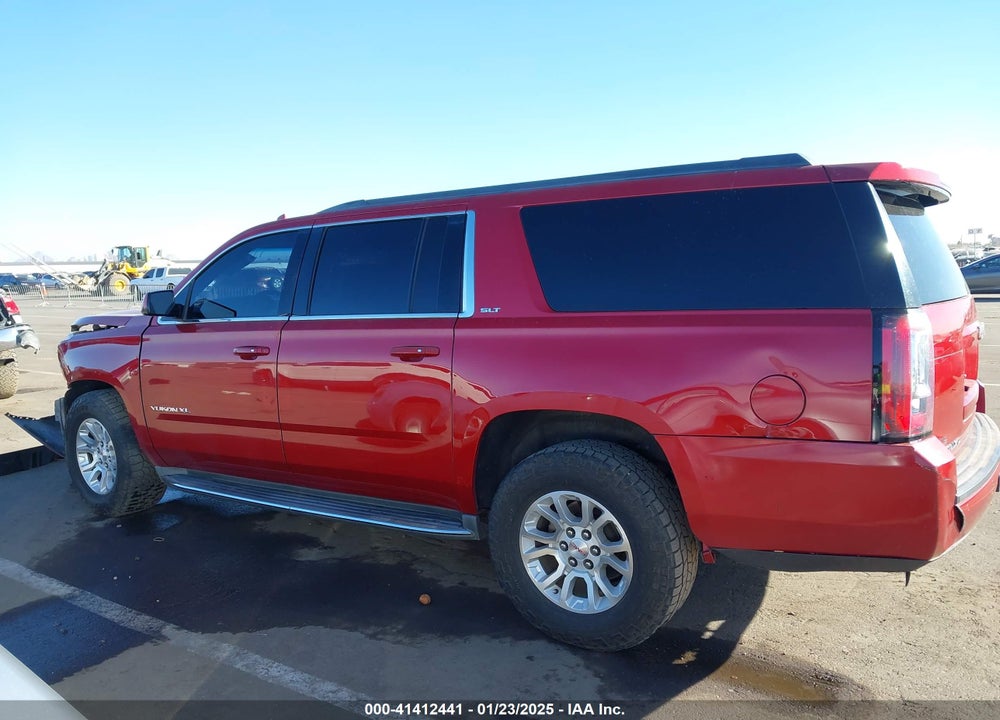 2015 GMC YUKON XL 1500 SLT VIN: 1GKS2HKC0FR585406