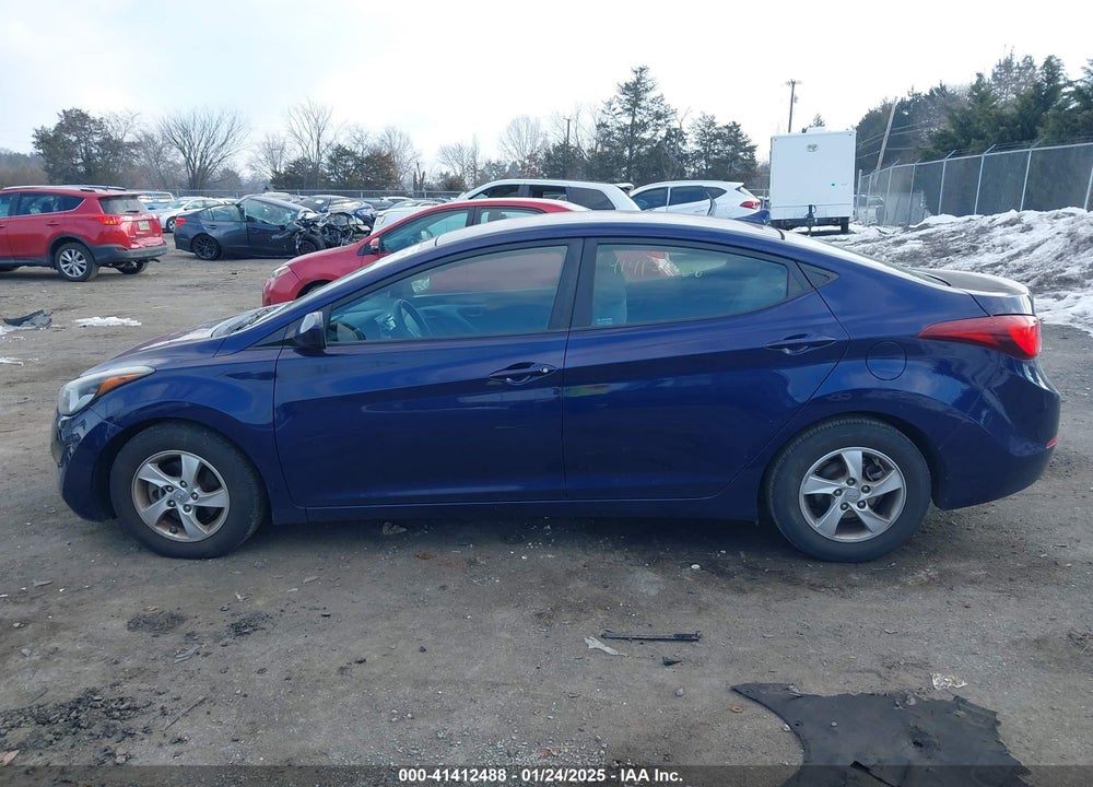 2014 HYUNDAI ELANTRA VIN: 5NPDH4AE6EH520905