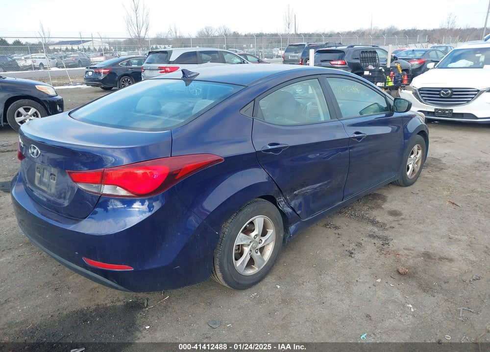 2014 HYUNDAI ELANTRA VIN: 5NPDH4AE6EH520905