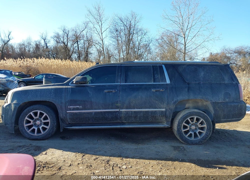 2015 GMC YUKON XL 1500 VIN: 1GKS2JKJ1FR636112