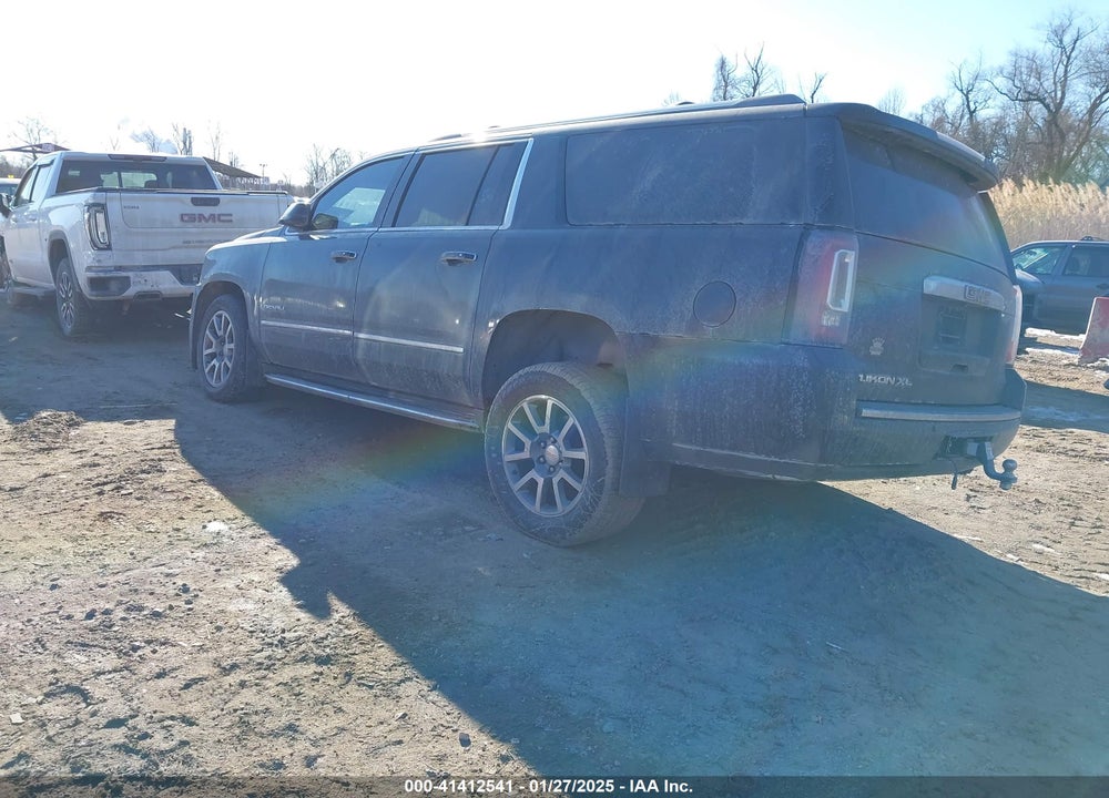 2015 GMC YUKON XL 1500 VIN: 1GKS2JKJ1FR636112