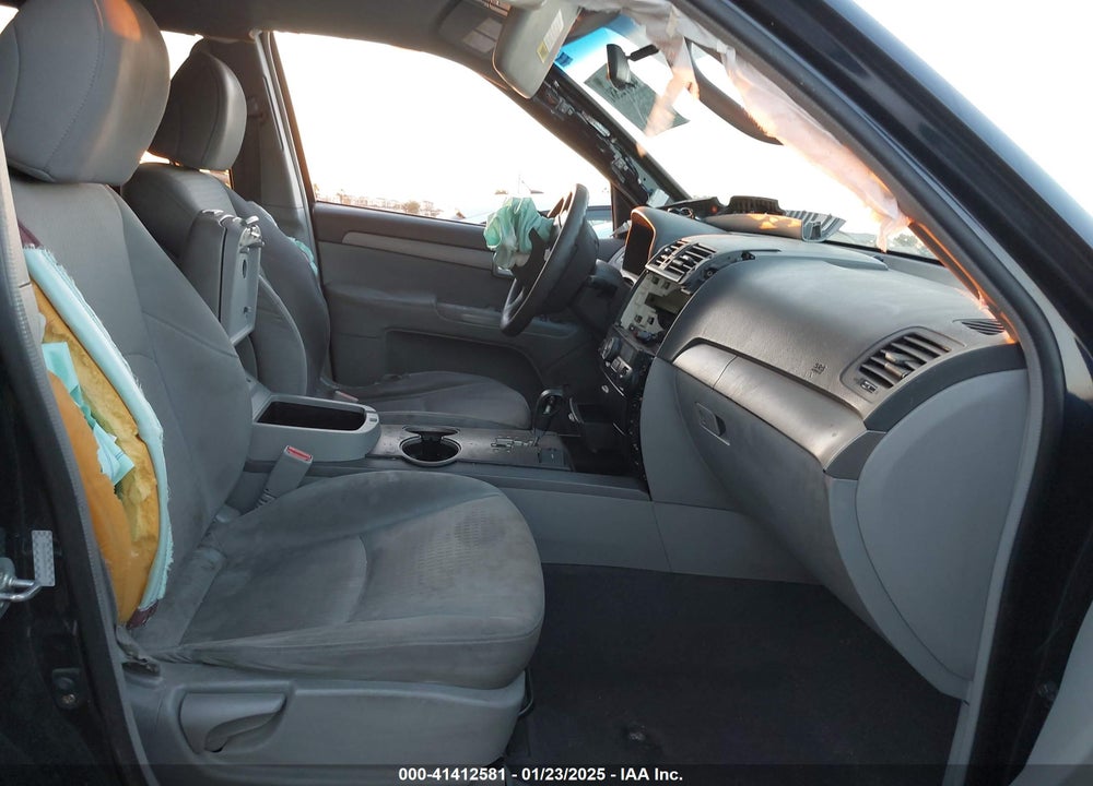 2009 KIA BORREGO LX VIN: KNDJJ741495027411