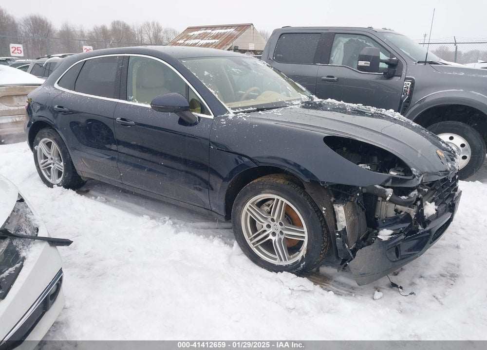 2017 PORSCHE MACAN S VIN: WP1AB2A52HLB13817