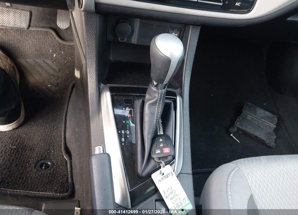 2017 TOYOTA COROLLA LE VIN: 5YFBURHE2HP718510