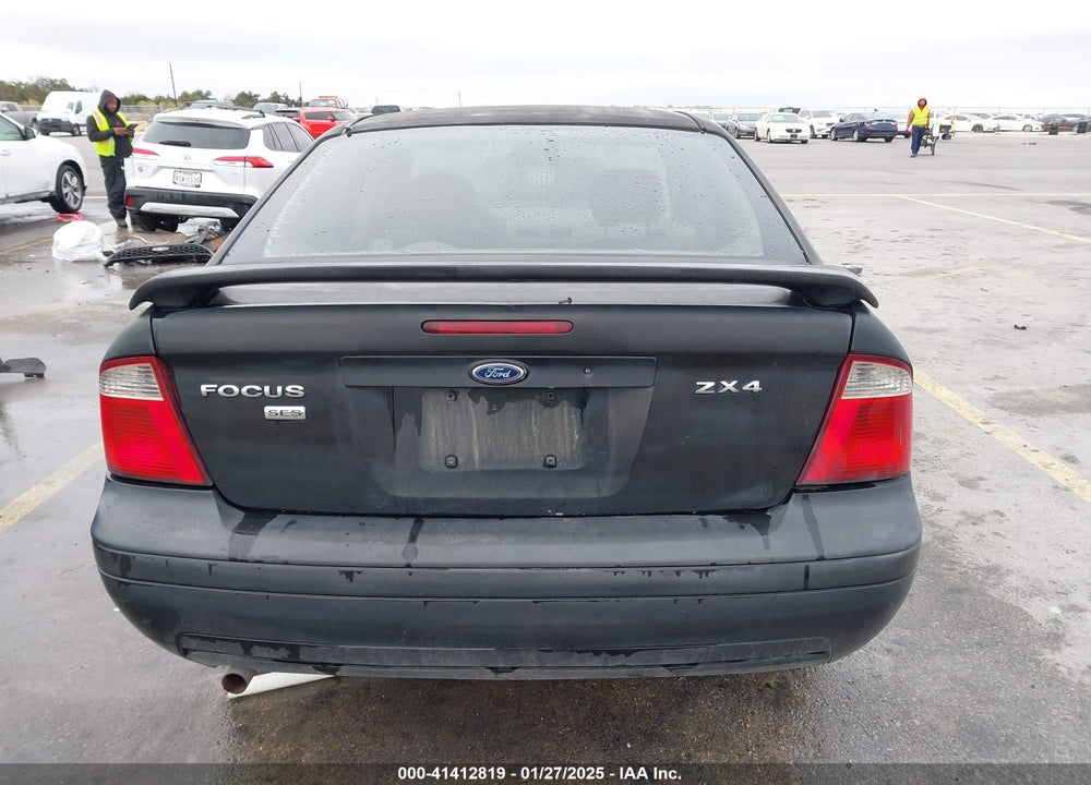 2005 FORD FOCUS ZX4 VIN: 1FAFP34N75W301159