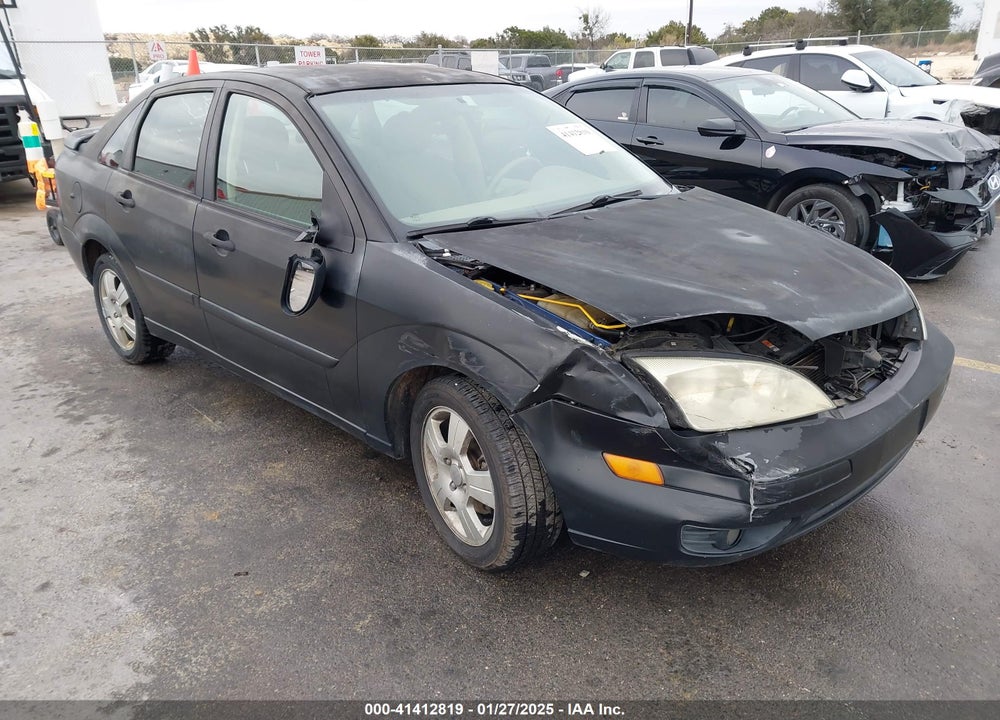 2005 FORD FOCUS ZX4 VIN: 1FAFP34N75W301159