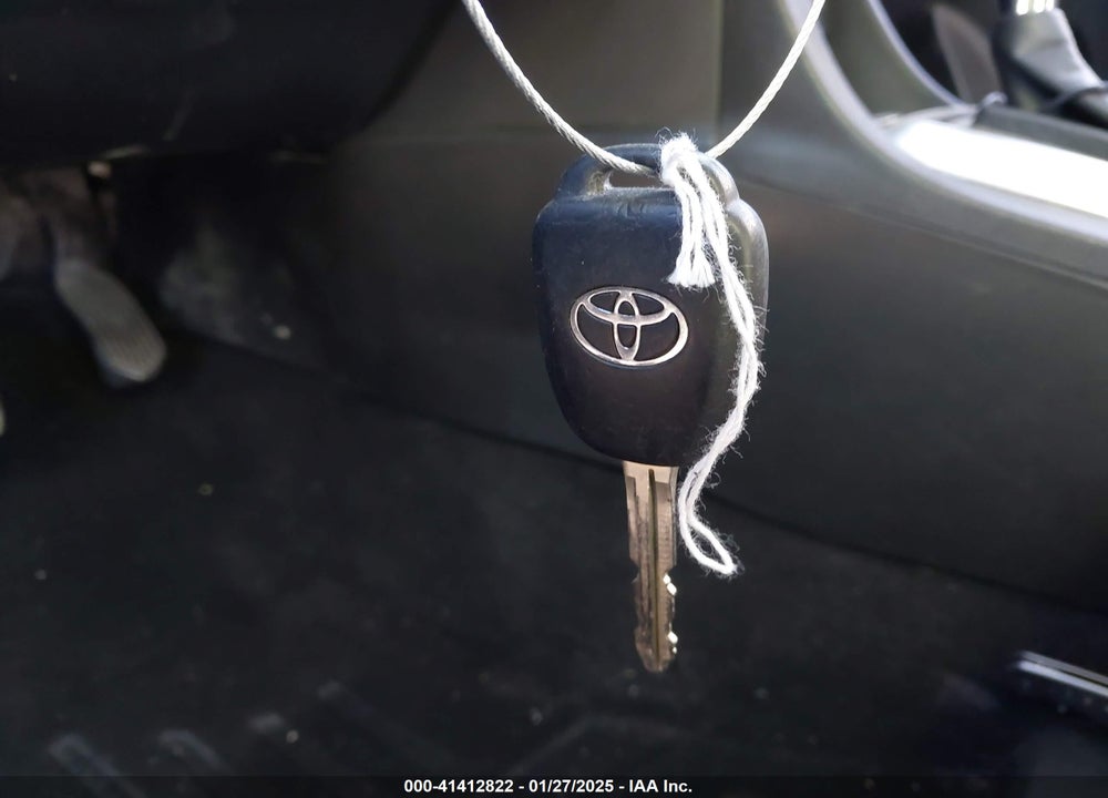 2017 TOYOTA COROLLA VIN: 5YFBURHE0HP592440