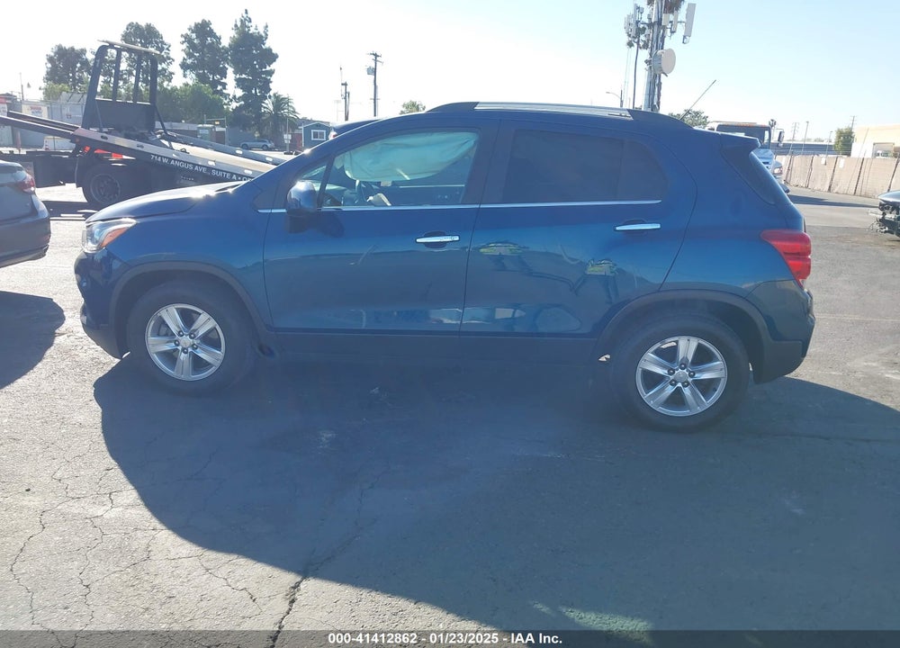 2020 CHEVROLET TRAX FWD LT VIN: 3GNCJLSB1LL233037