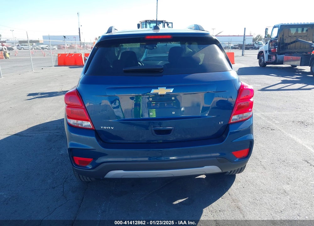 2020 CHEVROLET TRAX FWD LT VIN: 3GNCJLSB1LL233037