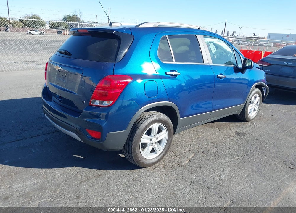 2020 CHEVROLET TRAX FWD LT VIN: 3GNCJLSB1LL233037
